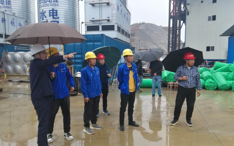 迈湾水利枢纽工程与天角潭水利枢纽工程开展碾压混凝土施工学习交流