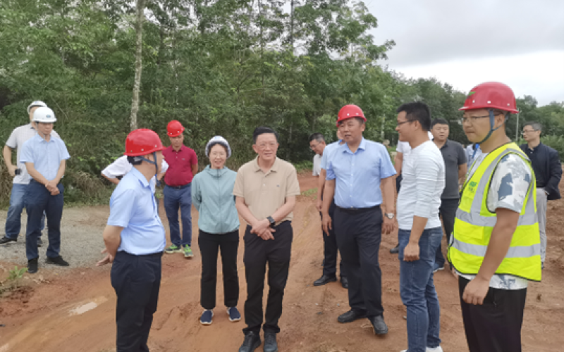 省国资委赴迈湾、天角潭水利枢纽工程调研指导垦区移民安置点建设工作